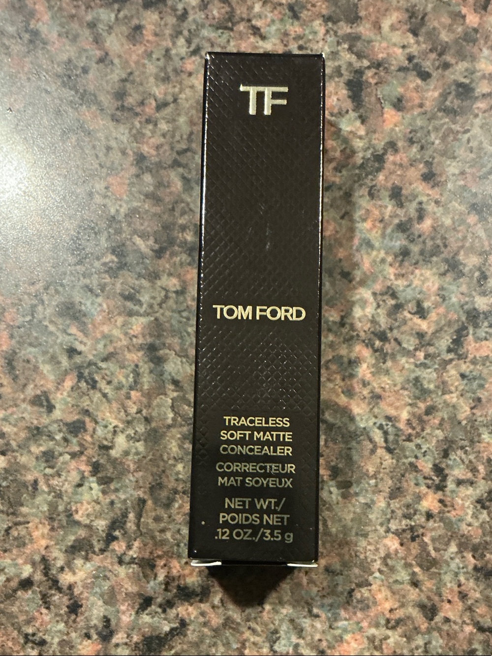 Tom Ford Black & Gold Traceless Soft Matte Concealer Box